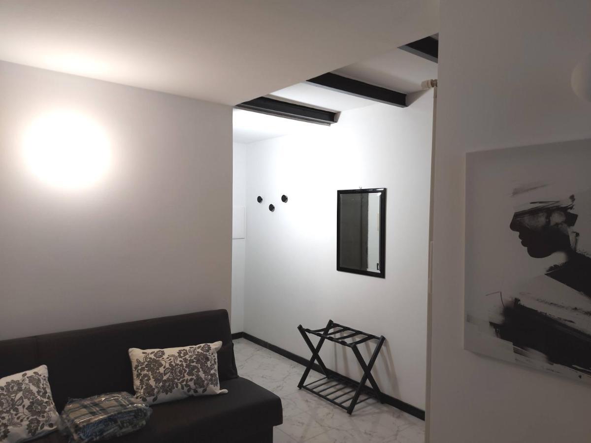 Corso Genova - Milano Navigli Apartment ภายนอก รูปภาพ